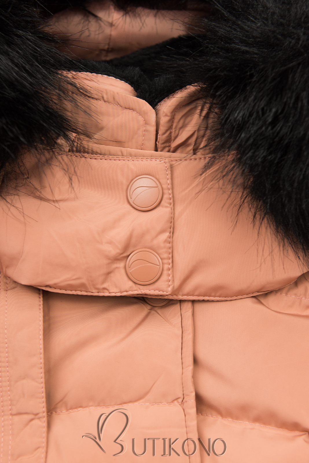 Broskyňovo oranžová zimná bunda s plyšovým golierom