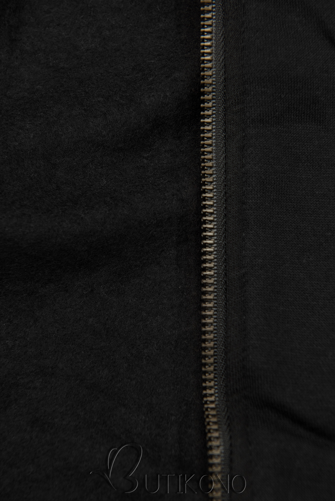 Čierna predĺžená mikina na zips