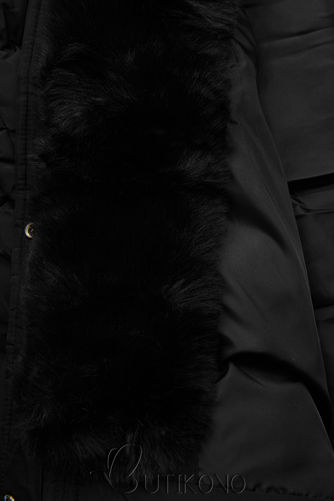 Čierna prešívaná zimná bunda so sťahovaním v páse