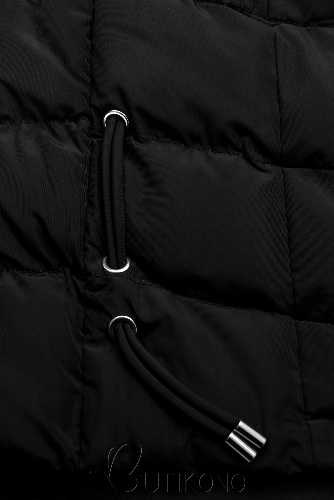 Čierna zimná bunda s odopínateľnou kapucňou