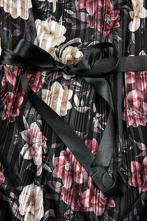Čierne kvetinové šaty so stuhou v páse