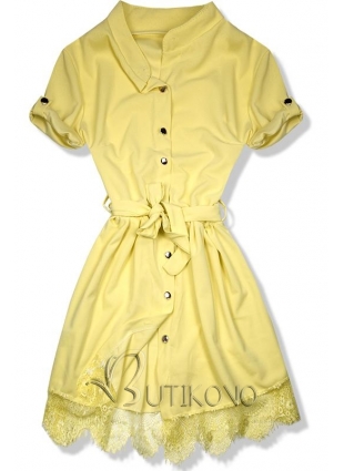 Žlté šaty s čipkovým lemom