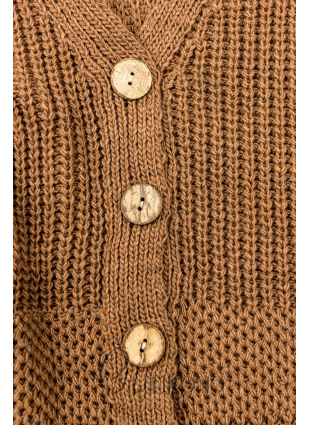 Hnedý pletený sveter na gombíky