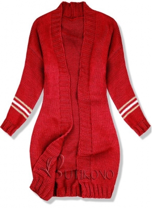 Červený sveter s pásikmi na rukávoch