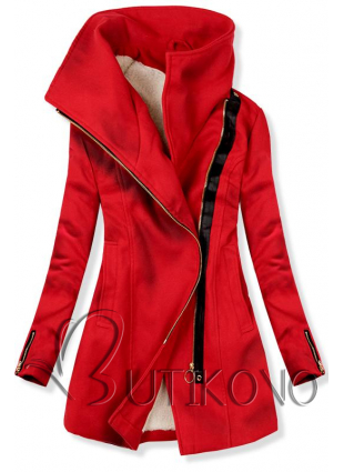 Červený kabát so zapínaním na šikmý zips