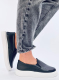 Perforované slip-on tenisky čierne