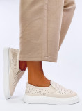 Perforované slip-on tenisky béžové