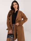 Elegantný prechodný kabát v camel farbe