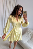 Žlté mini zavinovacie šaty