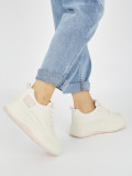 Dámske krémové sneakersy na hrubej podrážke