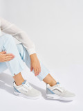 Dámske šedé sneakersy so skrytým podpätkom