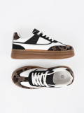 Bielo-čierne sneakersy s leopardím vzorom