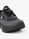 Ľahké čierne sneakersy s priedušným zvrškom