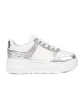 Bielo-strieborné sneakersy s lesklými detailmi