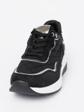 Čierne dámske sneakersy na platforme