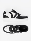 Štýlové čierno-biele sneakersy s trblietavými detailmi