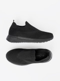 Čierne slip-on tenisky
