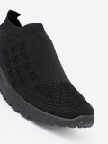 Čierne športové slip-on tenisky s textilným zvrškom