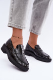 Čierne mokasíny s reliéfnym vzorom
