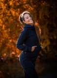 Žltá dlhá mikina s kapucňou