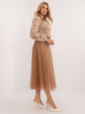 Midi tylová sukňa v camel farbe