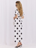 Bielo-čierne šaty s bodkami a zavinovacím výstrihom