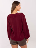 Elegantná bordová blúzka s volánom a balónovými rukávmi