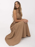 Elegantné maxi šaty s volánmi camel hnedé