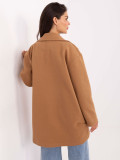 Elegantný prechodný kabát v camel farbe