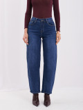 Tmavomodré mom jeans s vysokým pásom