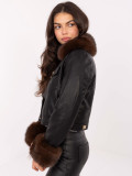 Krátka čierna bunda z ekokože s podšívkou