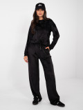 Čierna dámska súprava s dlhým rukávom a ozdobnými detailmi