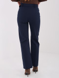 Elegantné tmavomodré nohavice s vysokým pásom a opaskom