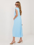 Svetlomodré midi koktejlové šaty s vreckami