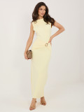Elegantné žlté midi šaty s vodopádovým výstrihom