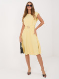 Žlté rozšírené midi šaty s opaskom