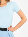 Svetlomodrá rebrovaná blúzka s krátkym rukávom