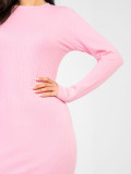 Ružové rebrované puzdrové šaty s dlhým rukávom