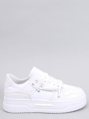 Biele tenisky na vyššej podrážke