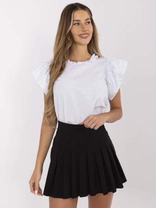 Elegantná blúzka s bodkami