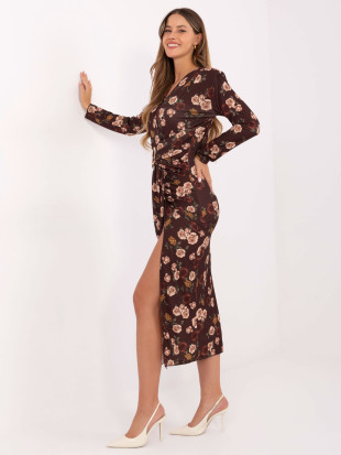 Hnedé kvetované midi šaty s prekladaným výstrihom