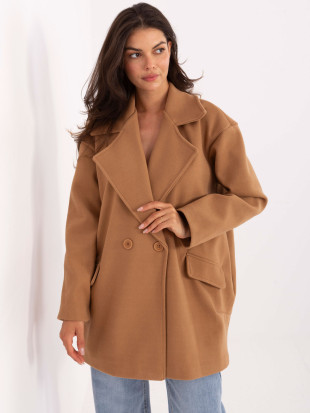 Elegantný prechodný kabát v camel farbe