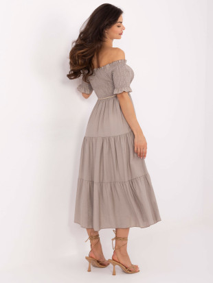 Béžové letné midi šaty s off-shoulder strihom