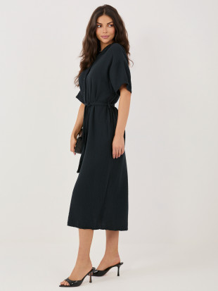 Čierne rozšírené midi šaty s opaskom a vreckami