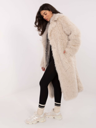 Elegantný béžový dámsky kabát s podšívkou