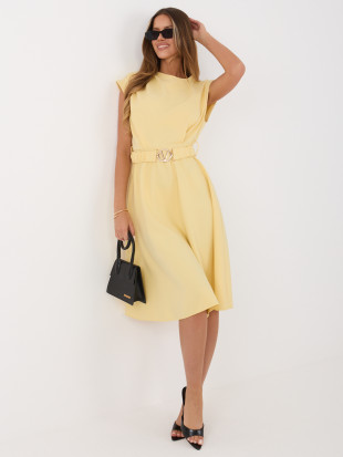 Žlté rozšírené midi šaty s opaskom